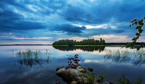 法国队零封对手，欧预赛积分榜再添三分：足球盛宴的巅峰对决