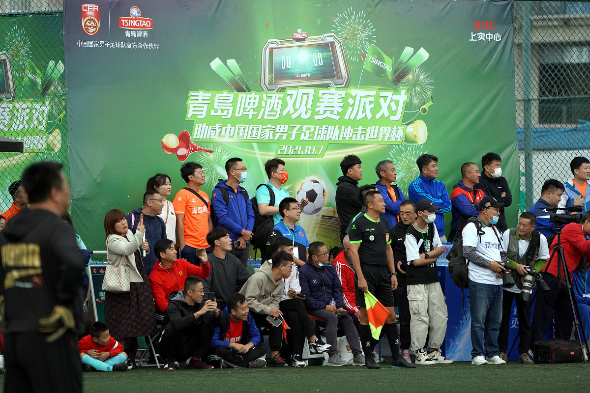 关于国际足球盛宴：全球劲旅鏖战险胜闯关的信息