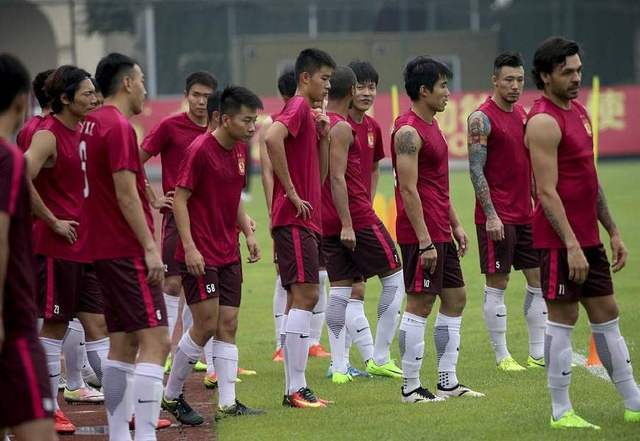 鹿岛鹿角伤病名单更新，关键球员状态备受关注