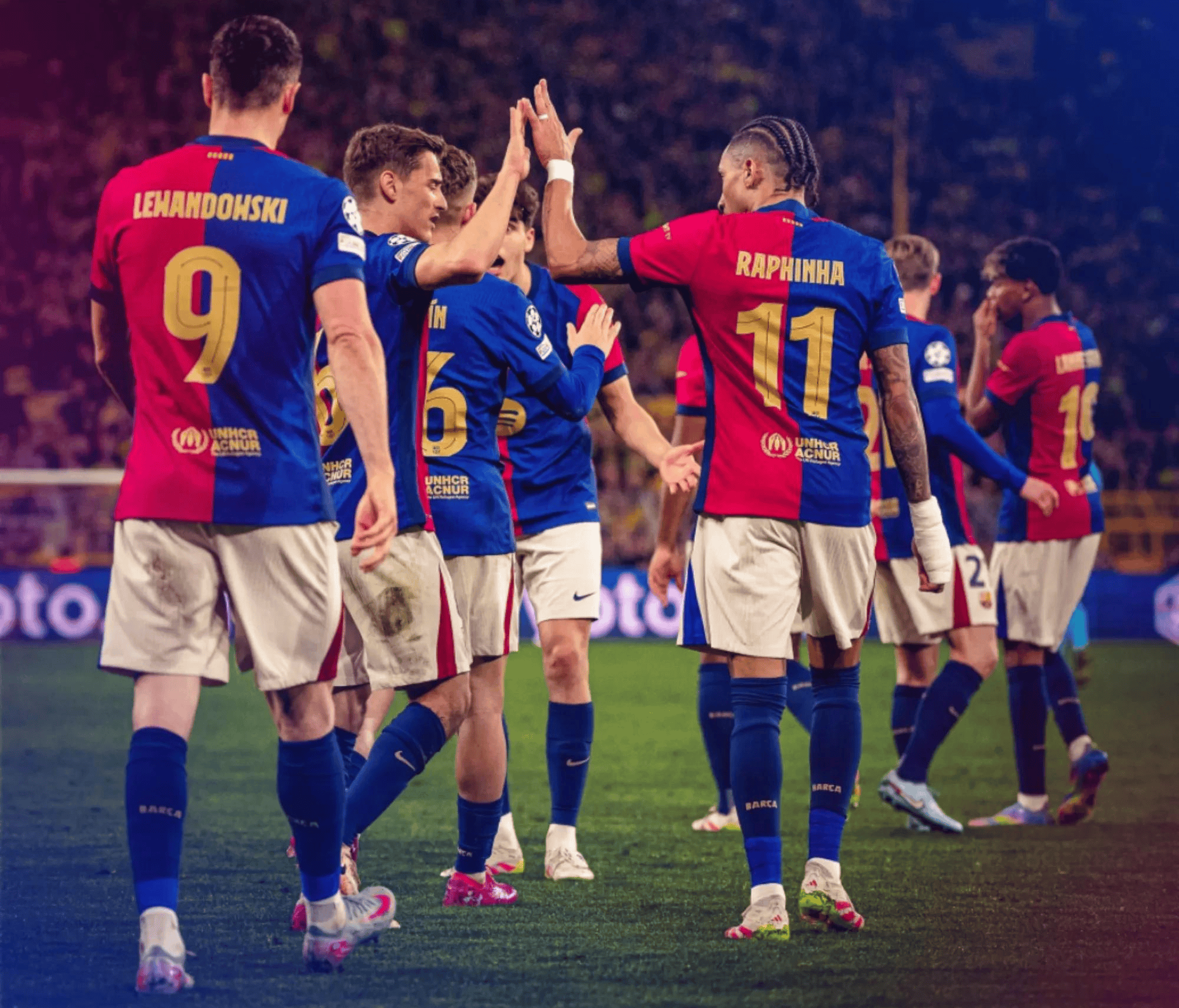 包含巴塞罗那主场欢呼声四起，球队掀起胜利狂潮的词条