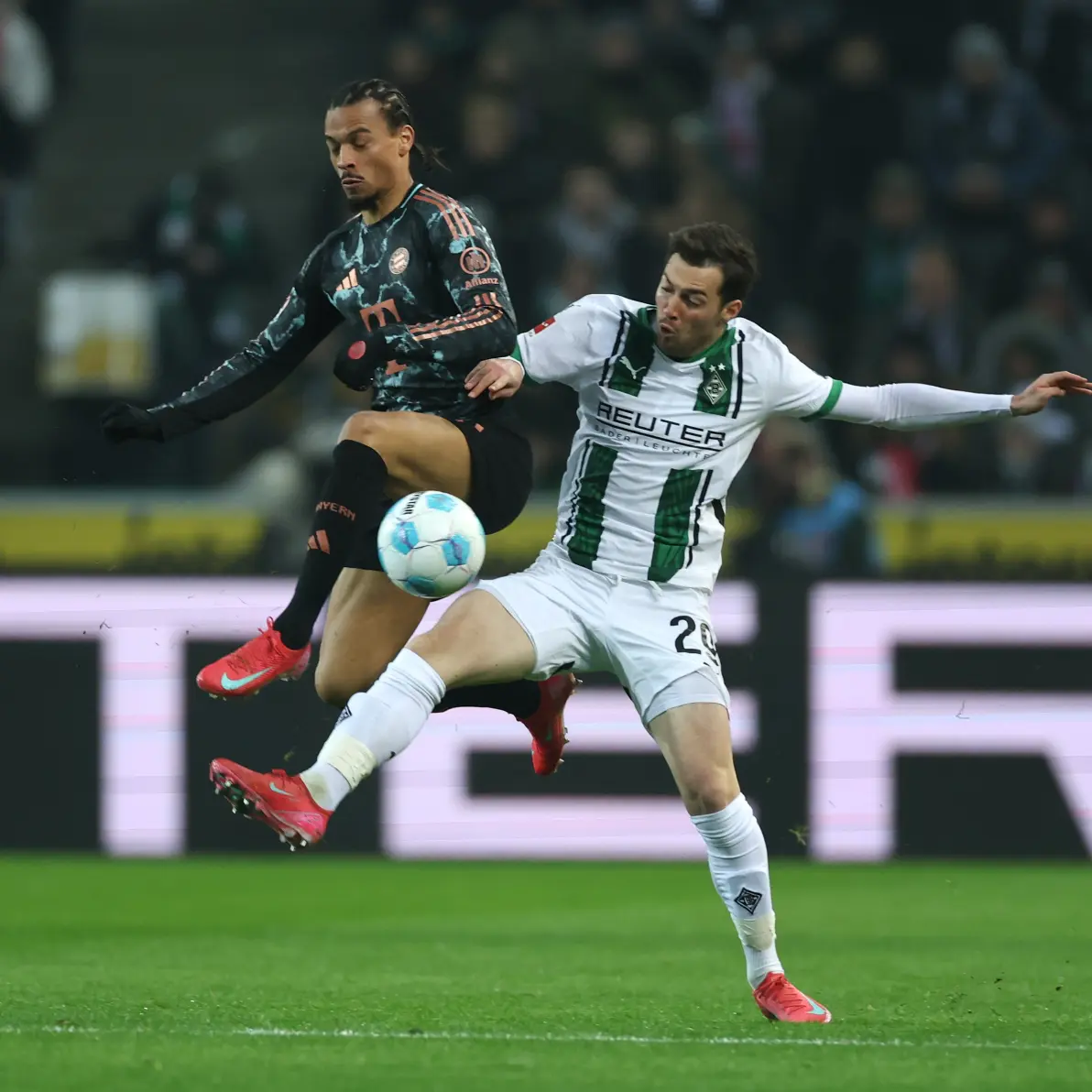 门兴格拉德巴赫主力伤愈复出，全力备战下一场比赛的简单介绍