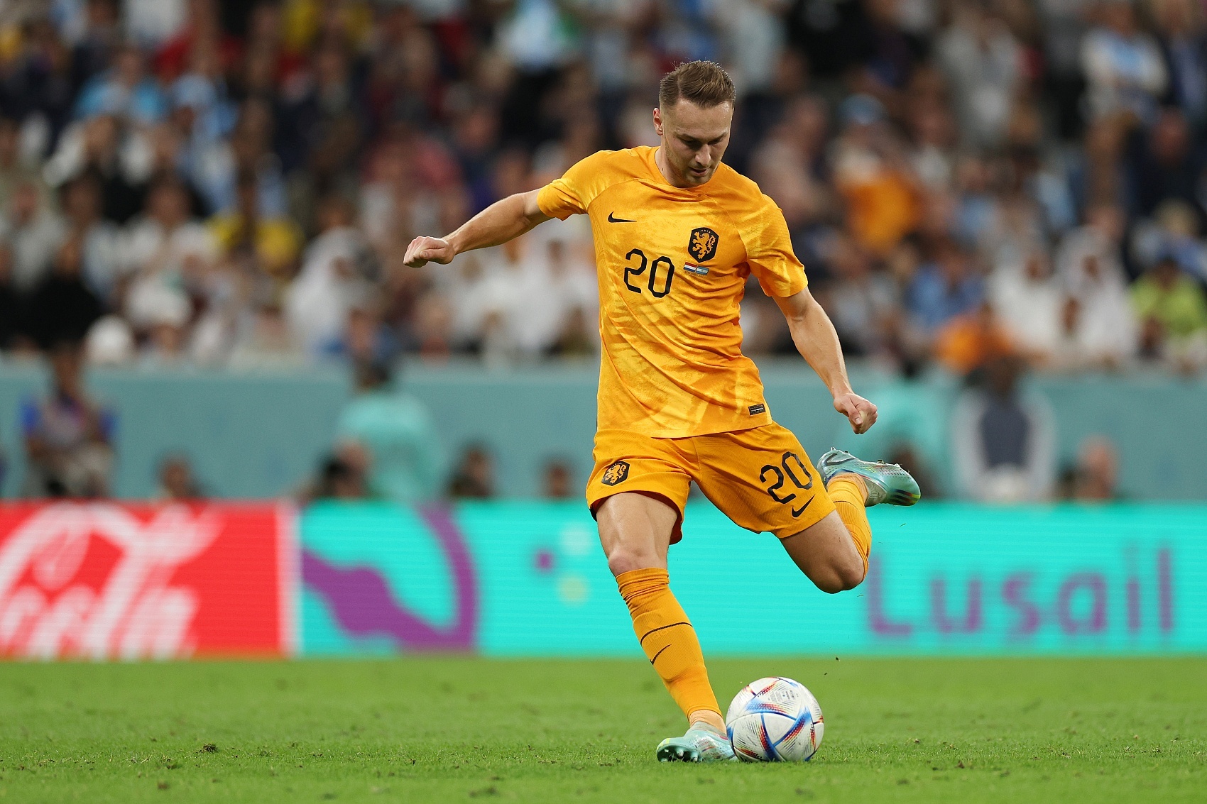 荷兰队再下一城，晋级之路愈加清晰的简单介绍