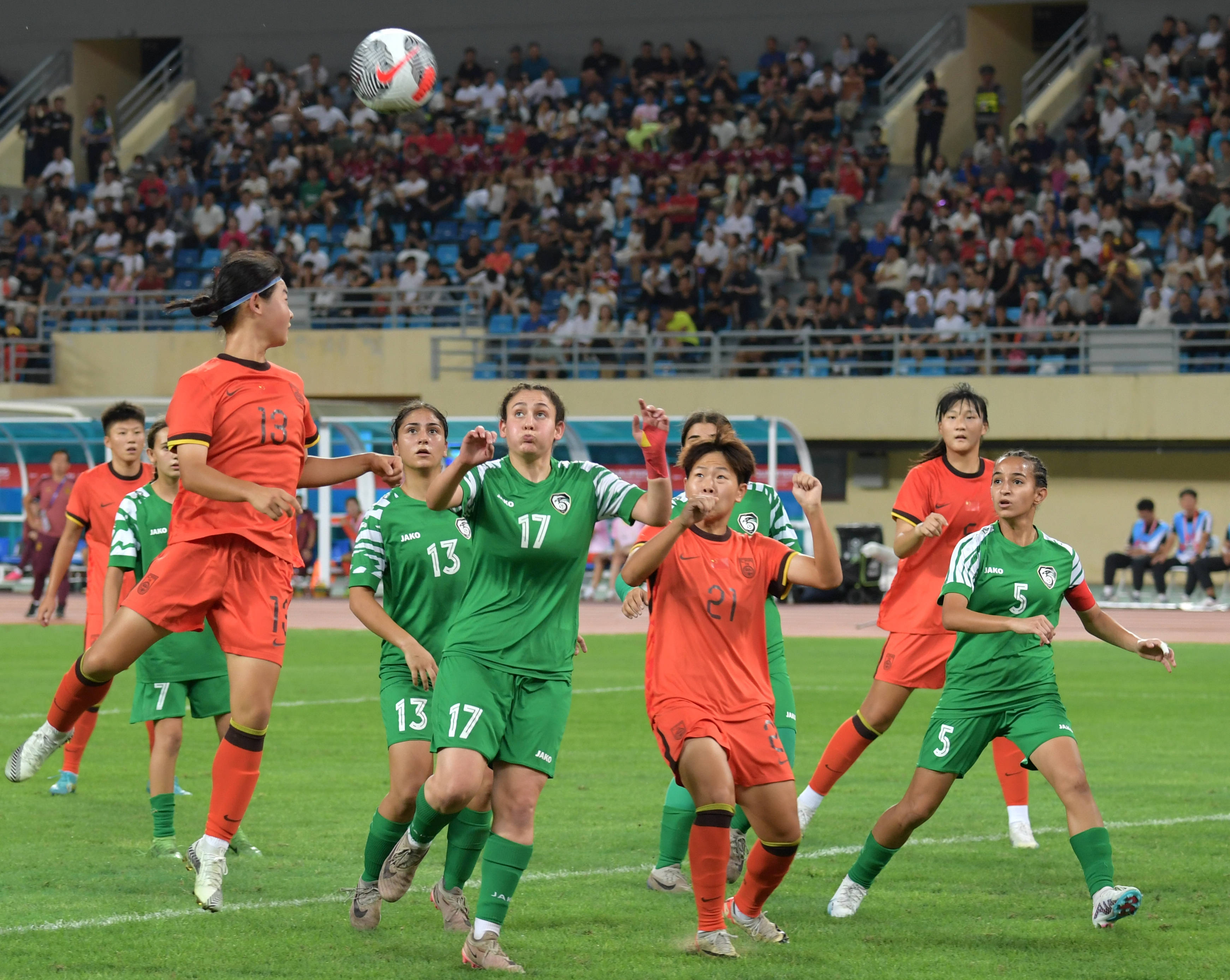 亚洲杯奇迹：女足球员创造历史性胜利的简单介绍