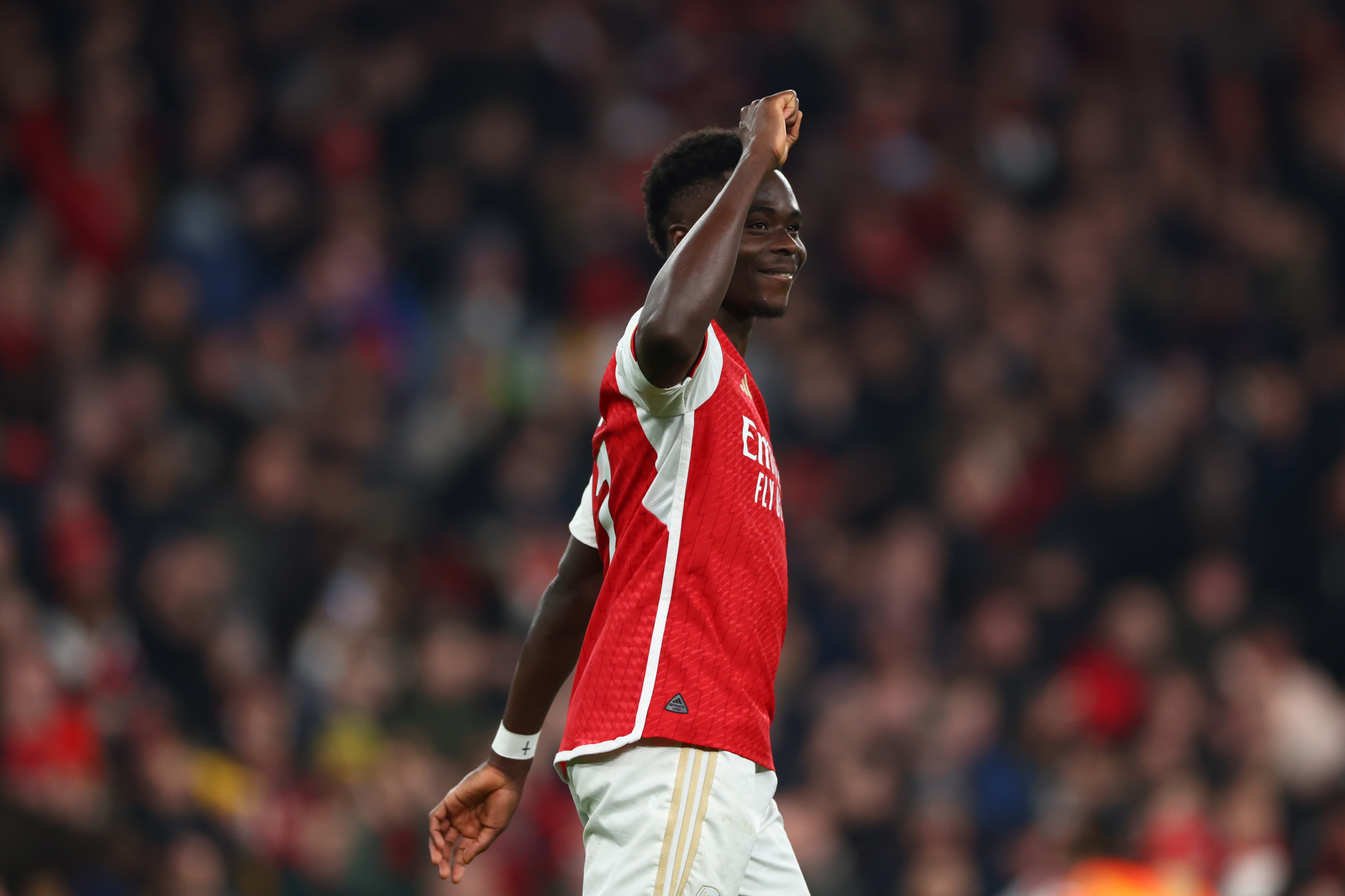 包含阿森纳客场失利，客场遭遇充满挑战之旅！的词条