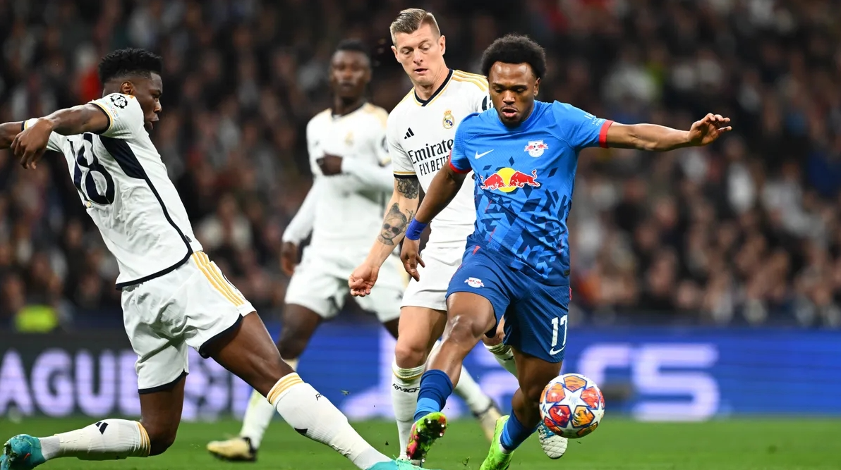 皇马遭遇惨败，连续颓势难挽回