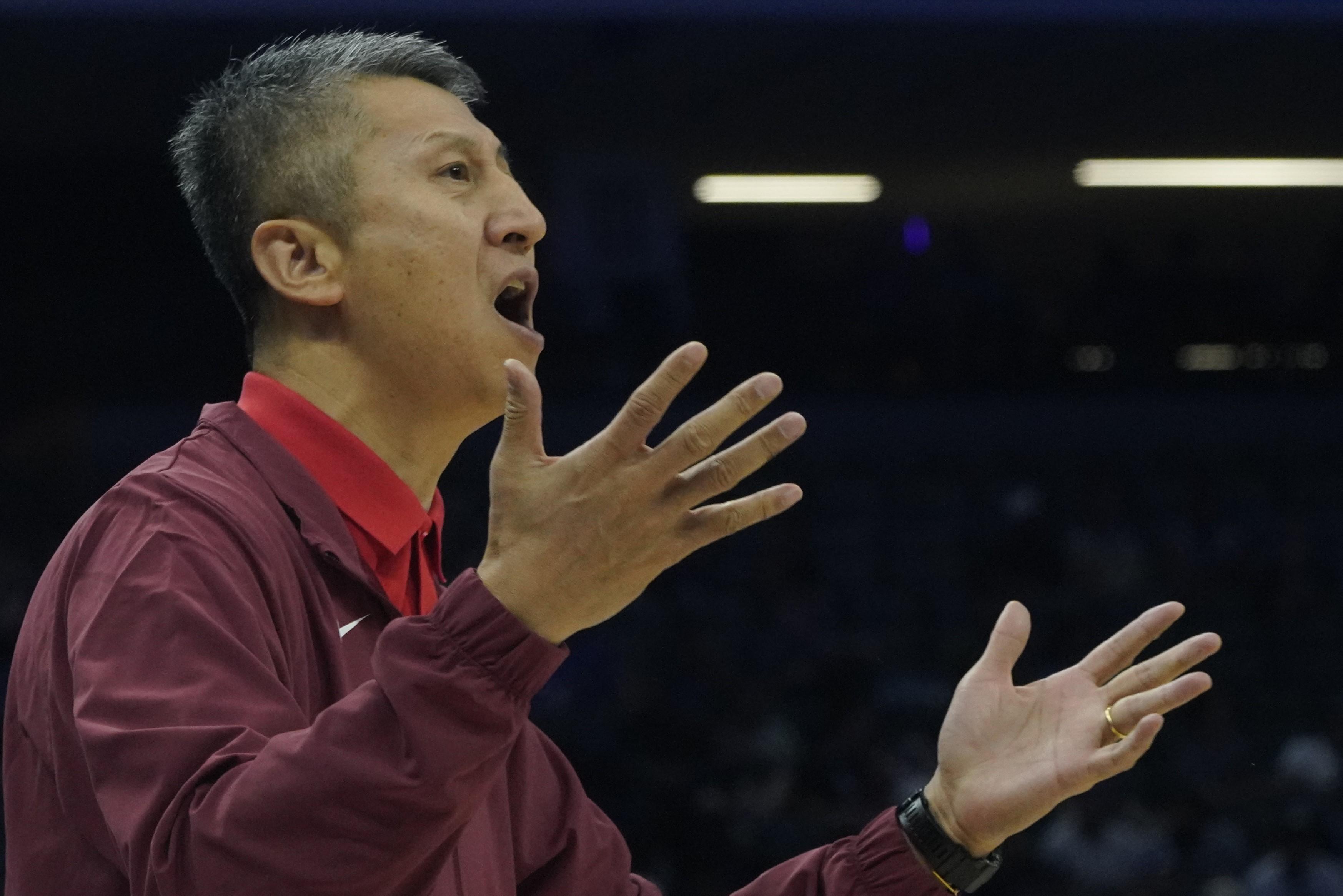 湖北男篮遭遇挑战，主教练寻找应对之策的简单介绍